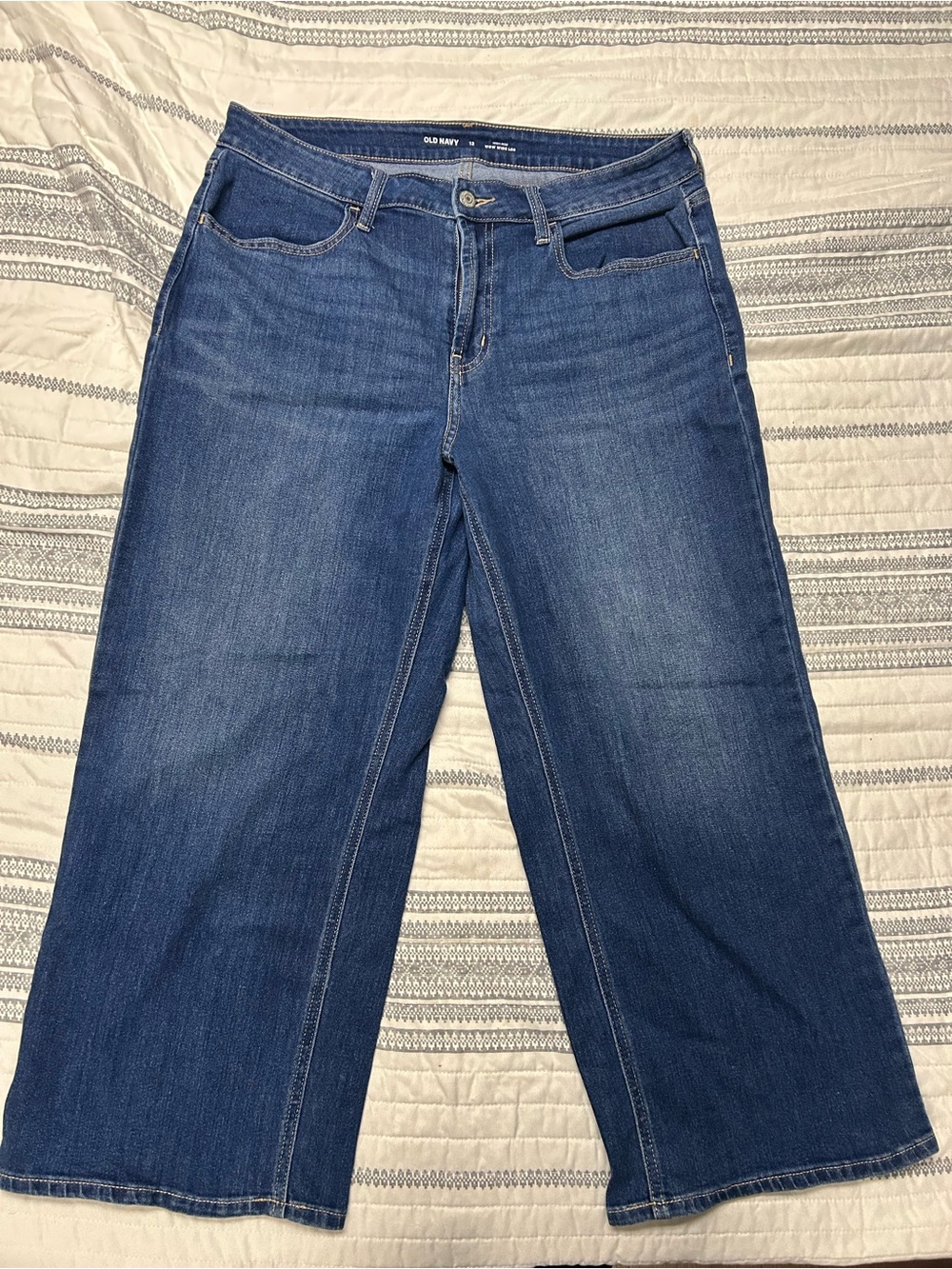 Old Navy High Rise Wow Wide Leg Jeans - Classic Indigo Wash